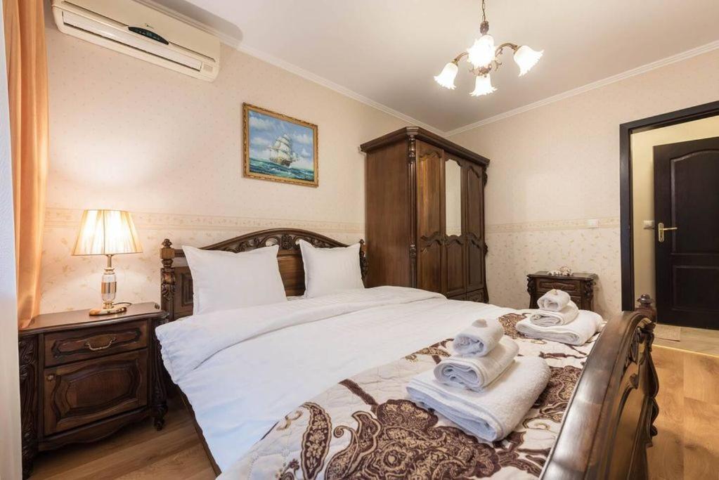 Vazov Residence , Two Bedroom Top Centre Apartment Varna Exterior foto